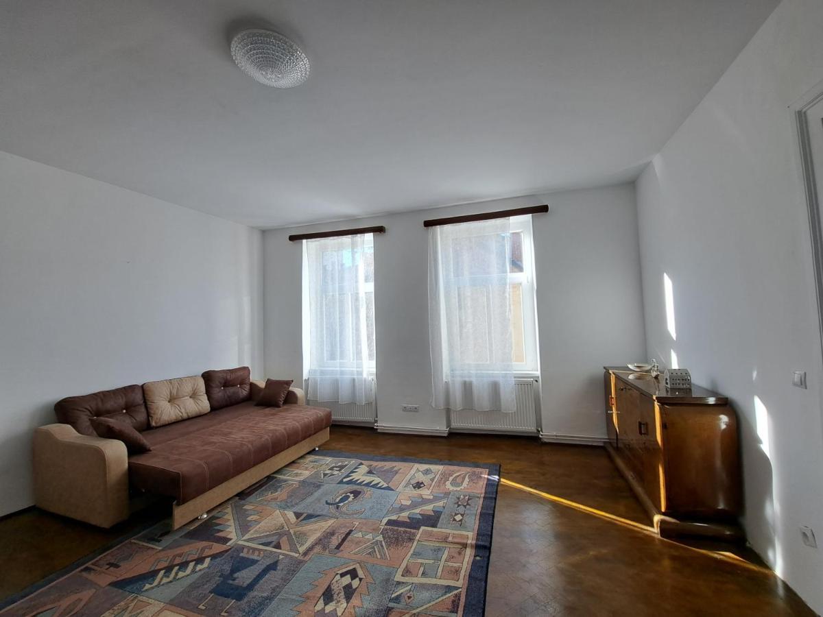 Cozy Apartment In The Heart Of Sibiu Exterior foto